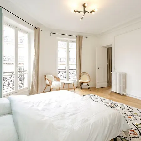 La Victoire Apartment Paris